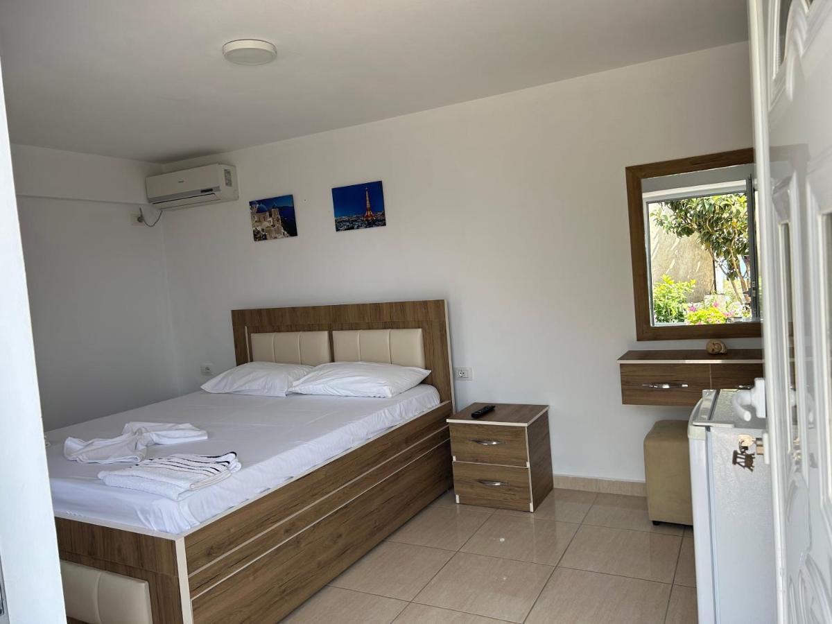 Eri Rooms Sarandë Exteriör bild
