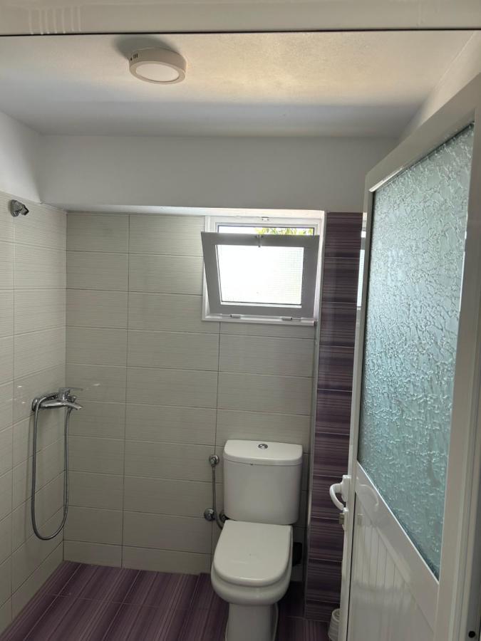Eri Rooms Sarandë Exteriör bild