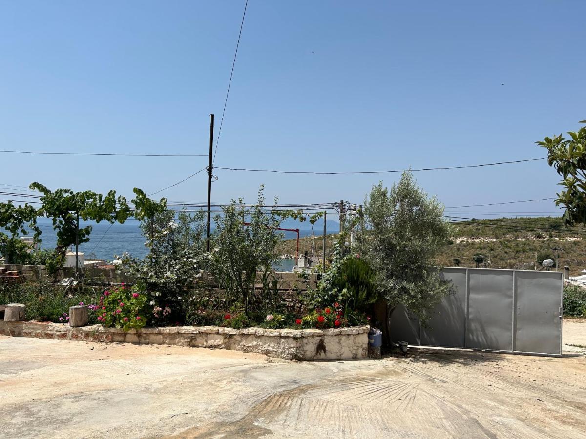 Eri Rooms Sarandë Exteriör bild