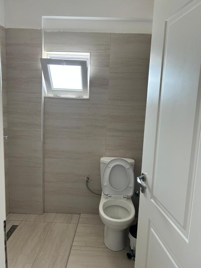 Eri Rooms Sarandë Exteriör bild