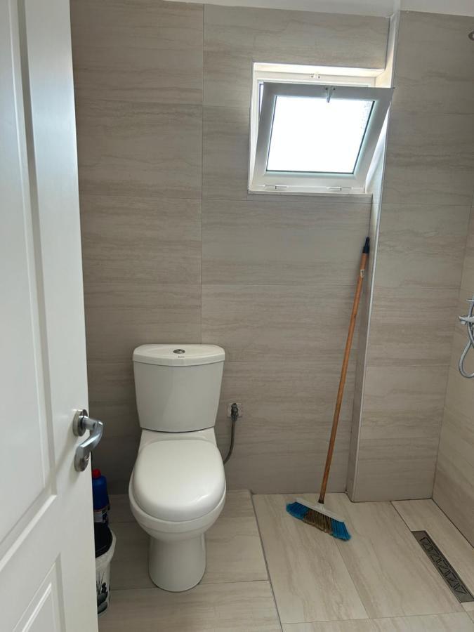 Eri Rooms Sarandë Exteriör bild
