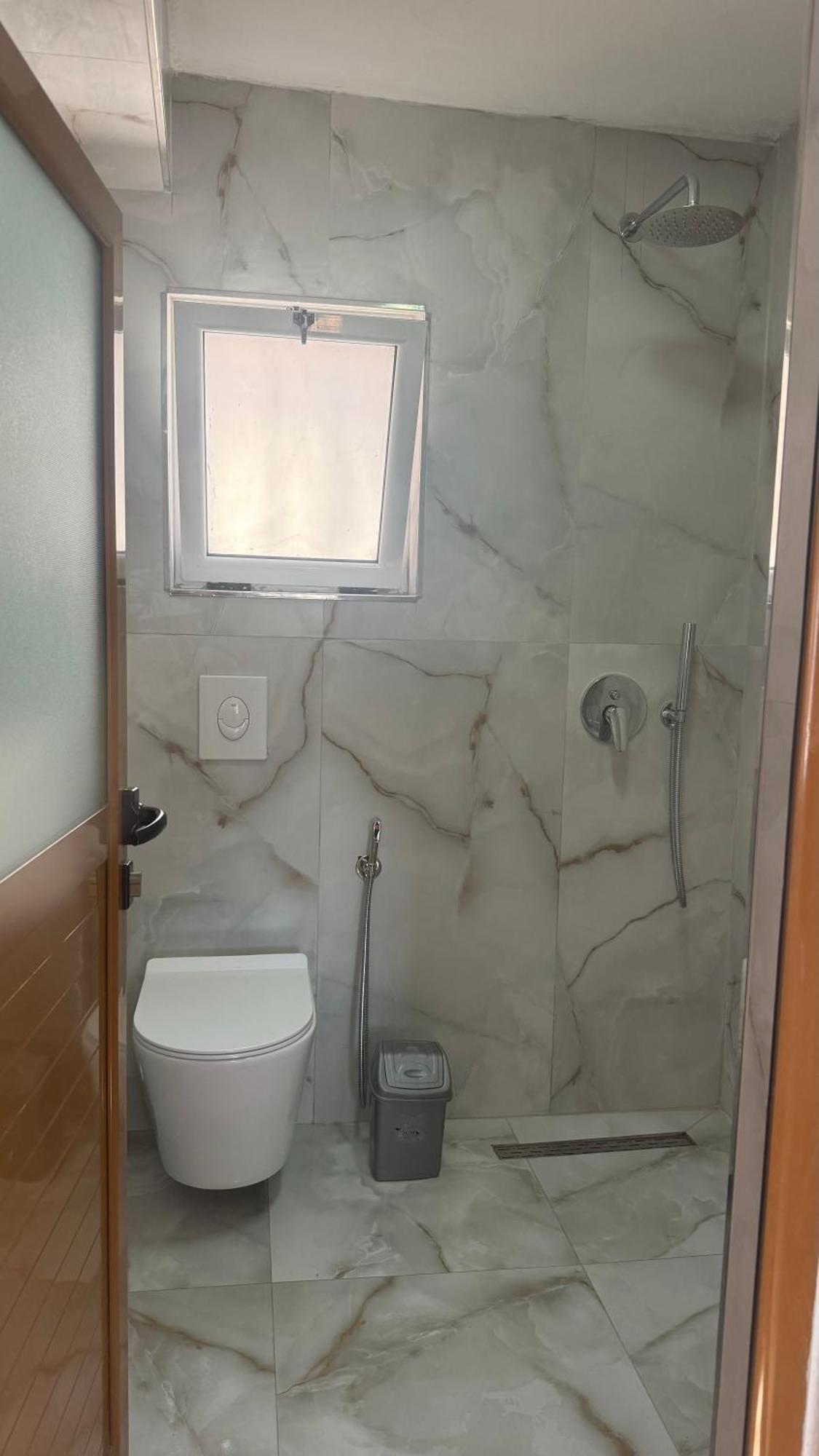 Eri Rooms Sarandë Exteriör bild